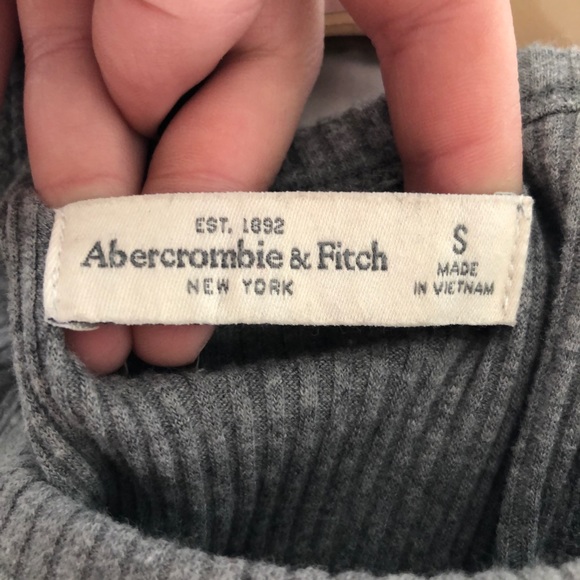 💋 Abercrombie & Fitch Crop Top - Picture 3 of 3